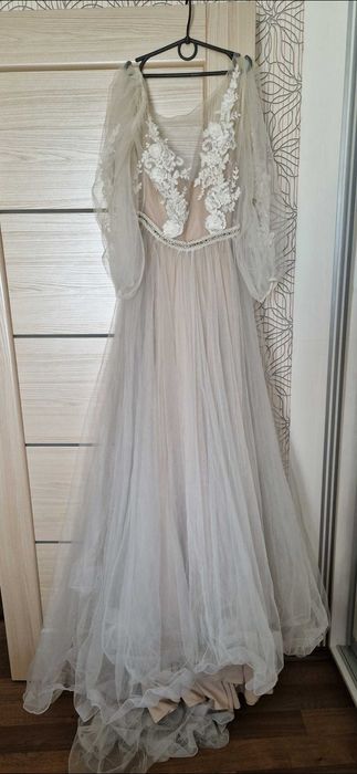 Продам сукню на весілля, випуск, фотосесію