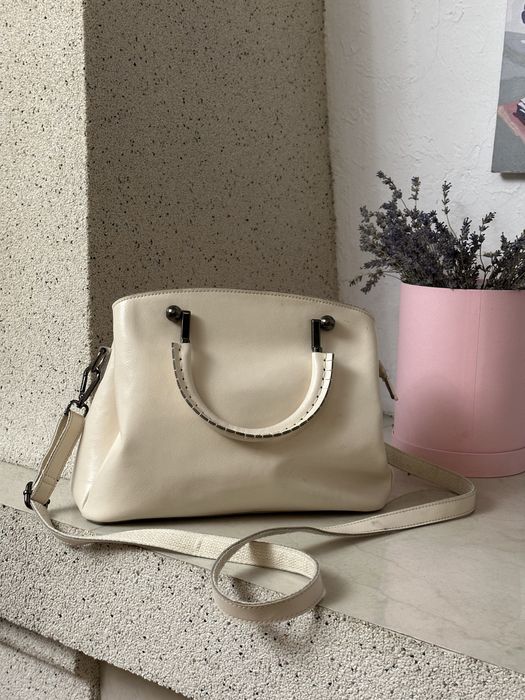 Сумка шкіряна сумочка жіноча молочна бежева велика вмістка стильна