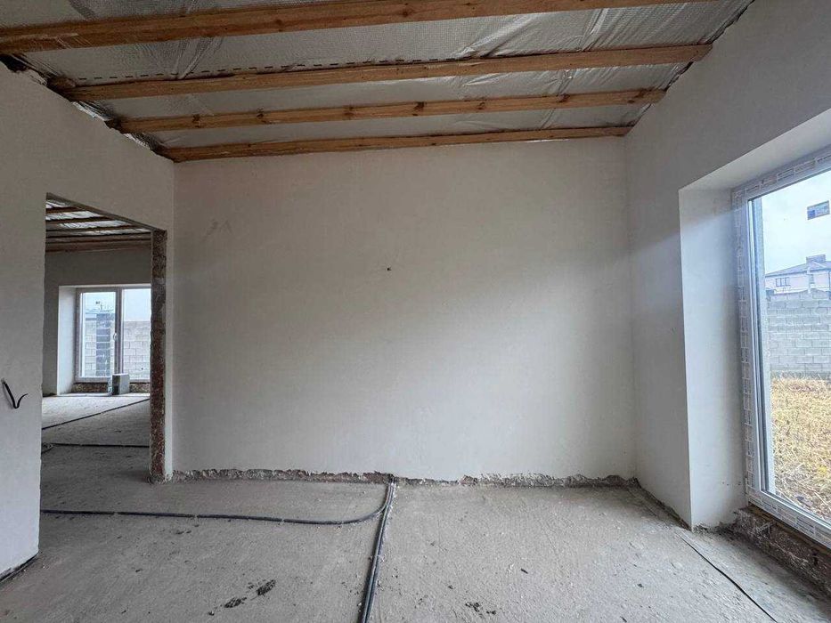 Продаж котеджу в районі Райського саду