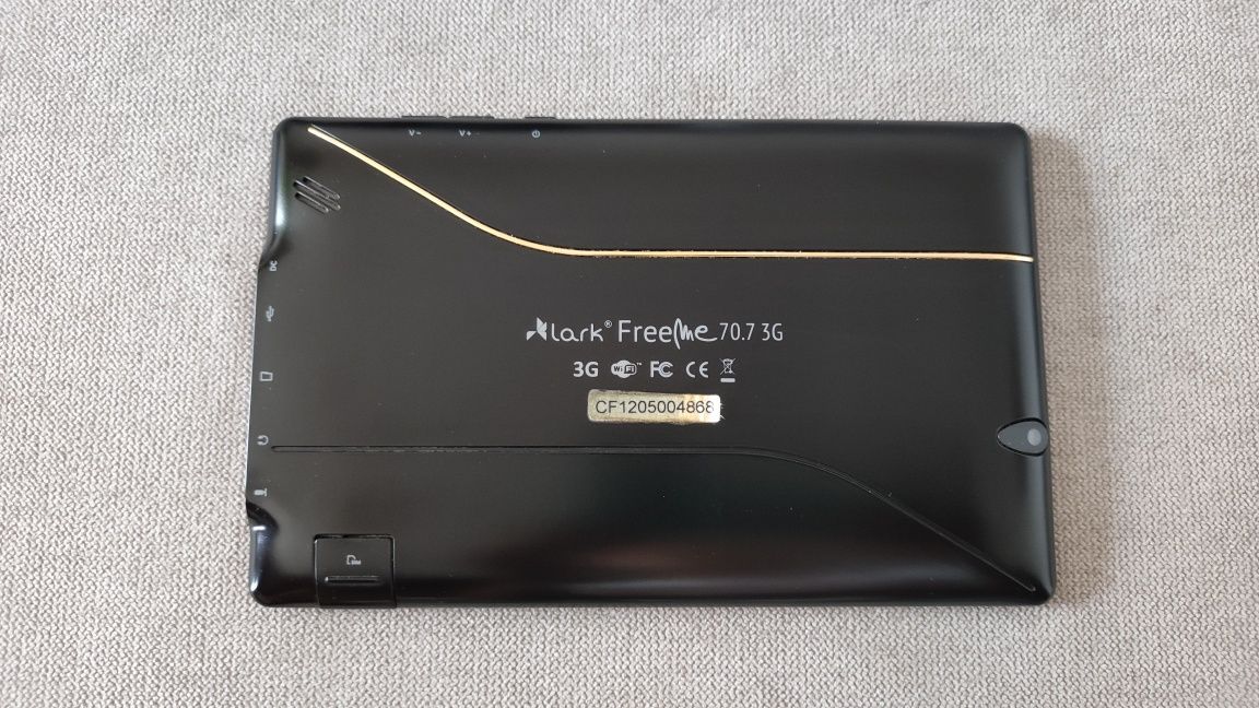 Tablet lark Freeme 70.7 3G