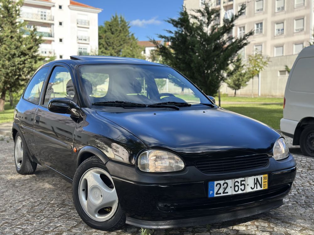 Opel Corsa 1.7 Dti motor isuzu com 200 mil kms 5 lugares
