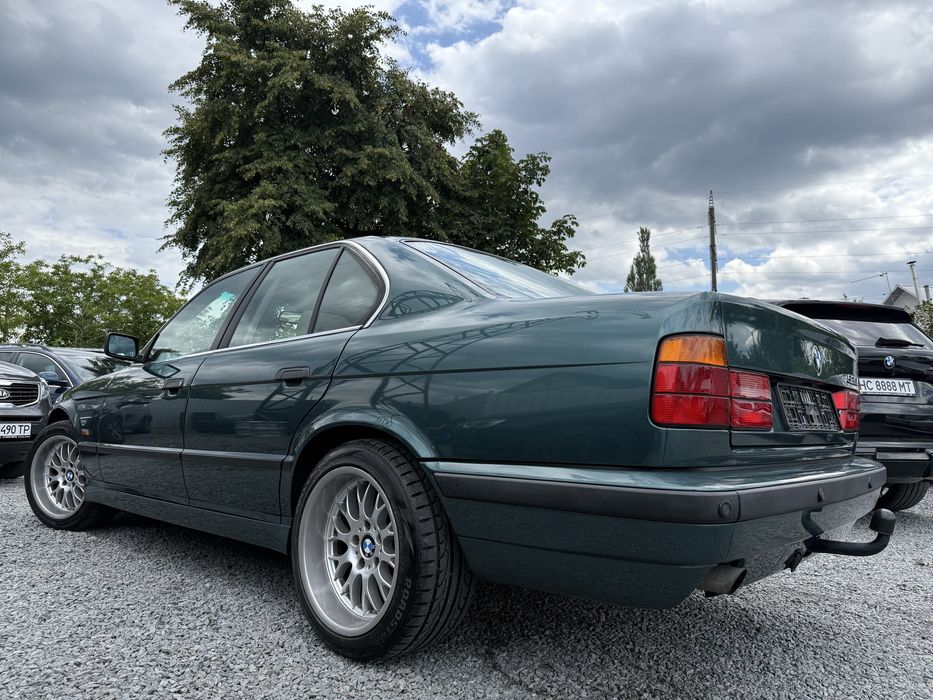BMW 5 E34 музейна