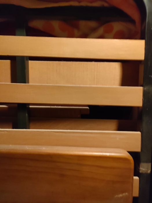 Cama como nova em cerejeira