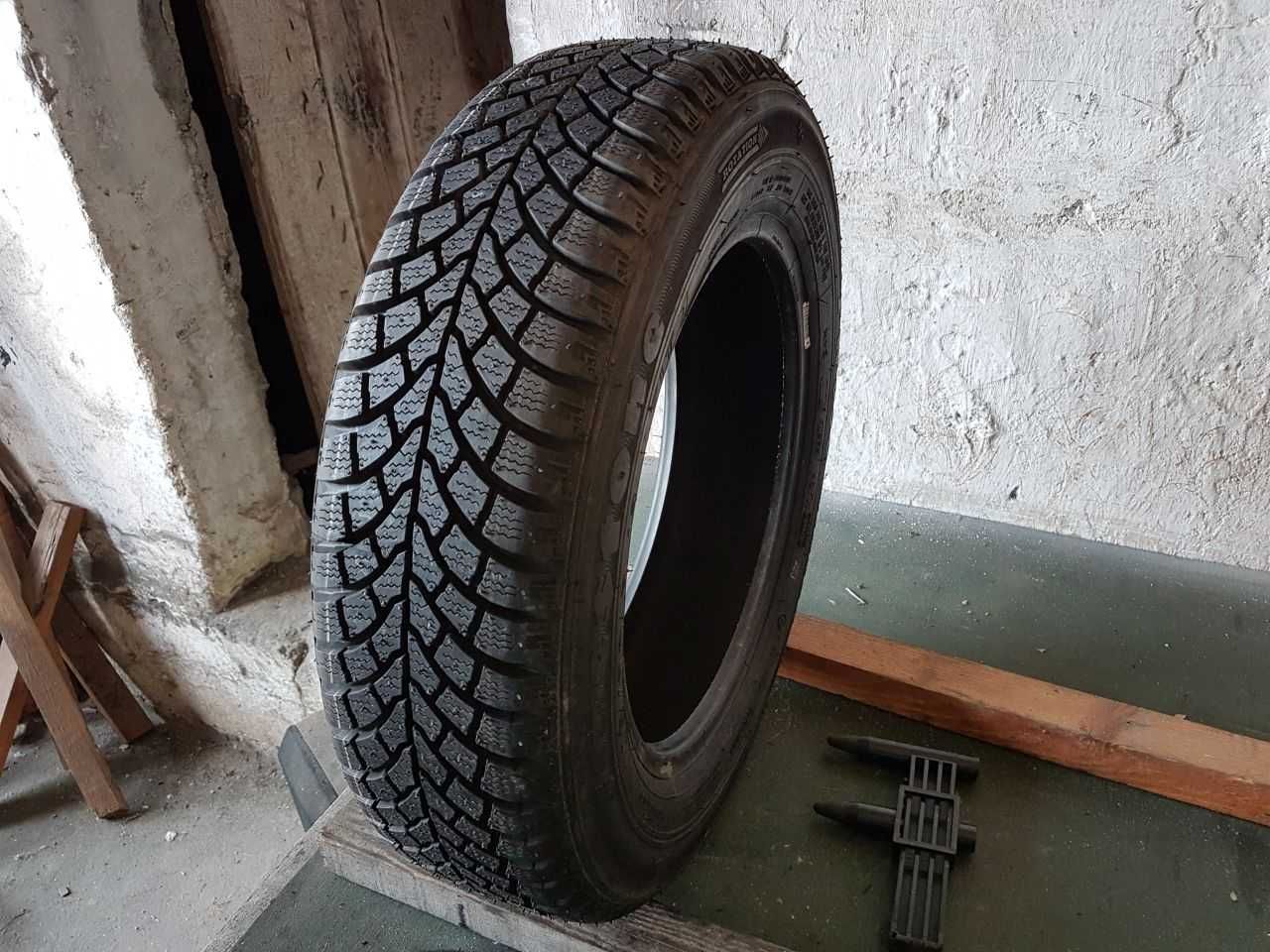 Opona Jak Nowa Demo zimowa 145/70R13 8,8mm Firestone FW930 Winter