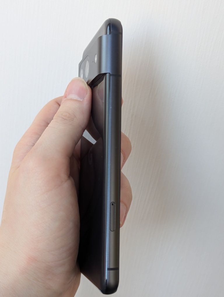 Pixel 8 8/128 Neverlock Состояние хорошее. 2 sim. Google . Або камінец