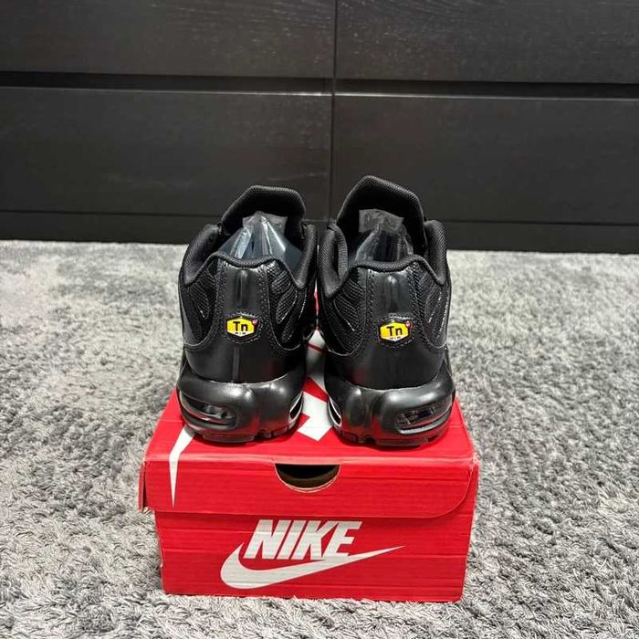 Buty Trampk Nike Air Max TN Plus Black R.41