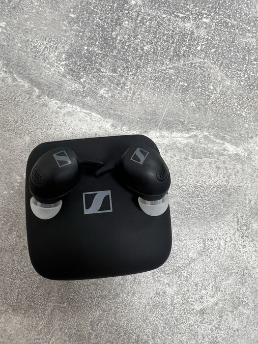 Навушники TWS Sennheiser Momentum Sport