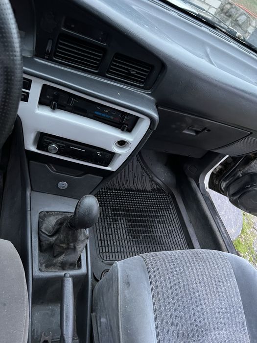 Toyota carina газ, бензин. На ходу