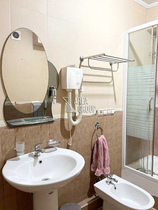 Центр! 1-кімнатна квартира-студія з ремонтом в самому центрі міста