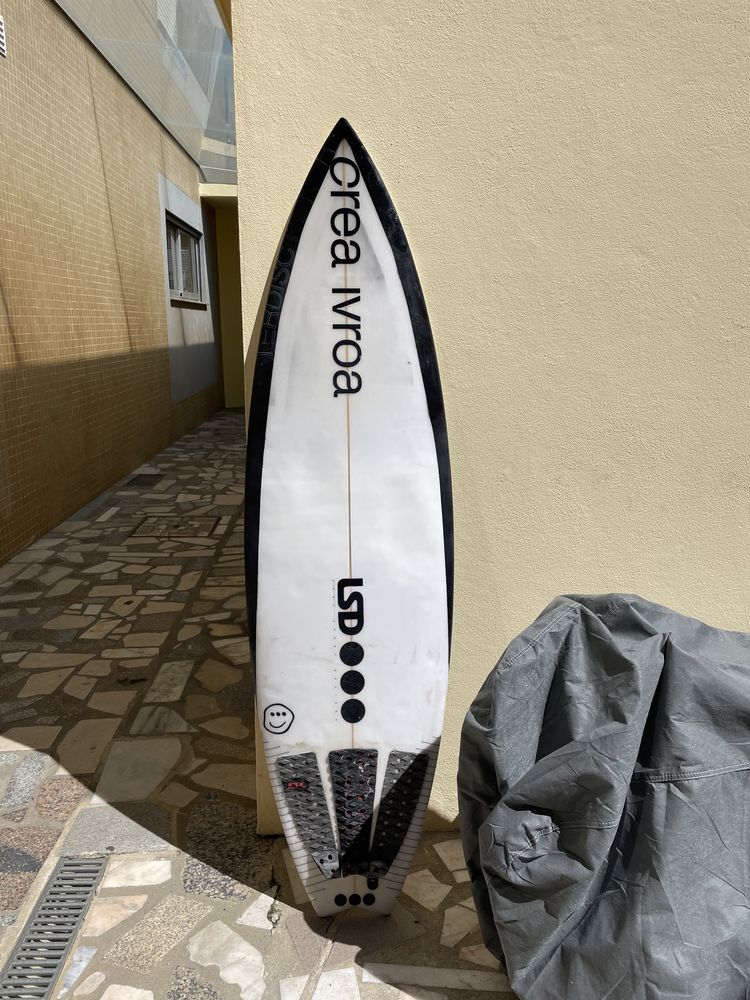 Prancha Surf LSD modelo NOA 5’9 / 25.8L