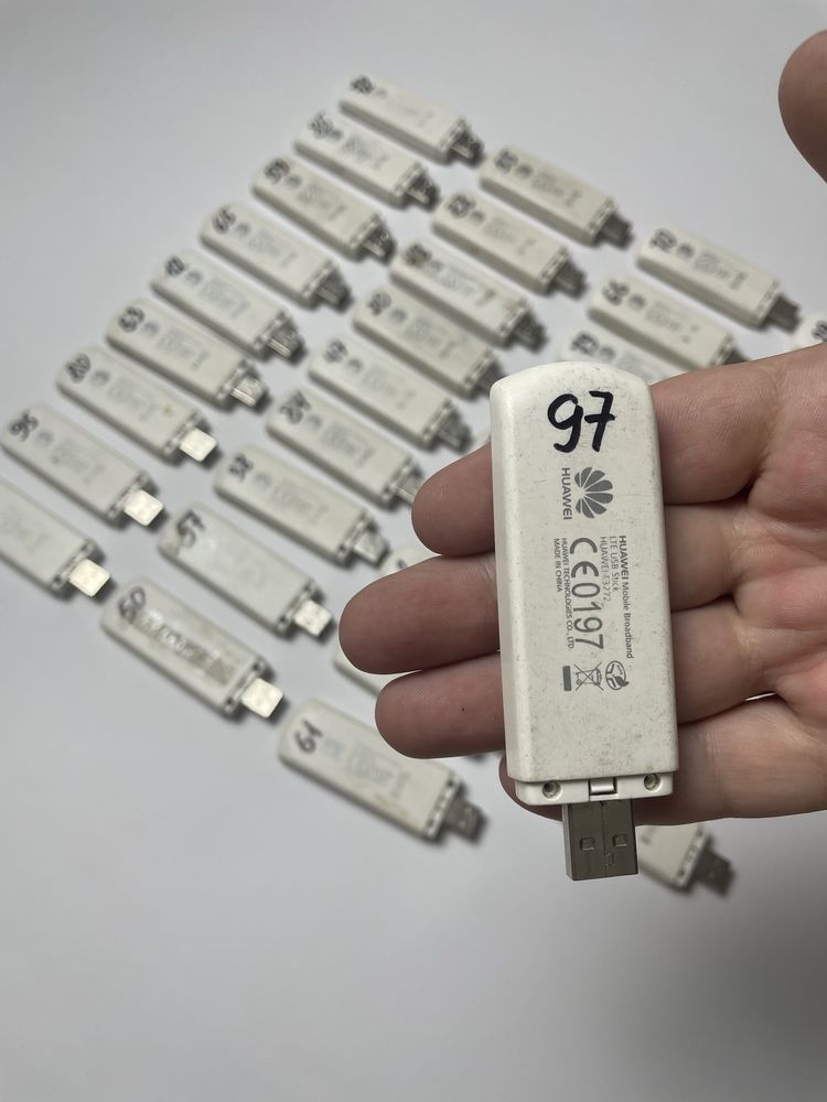 3/4G LTE USB модем Huawei E3372s-927