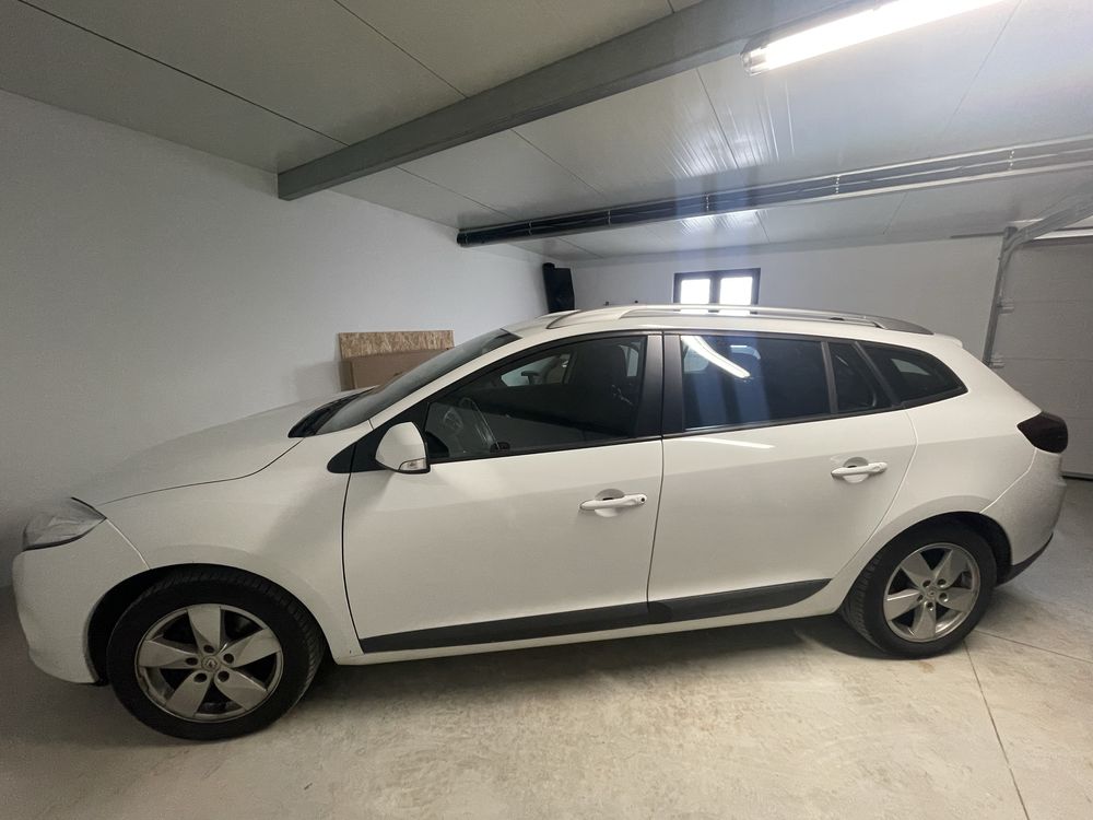 Renault Megane Sport Tourer 2011