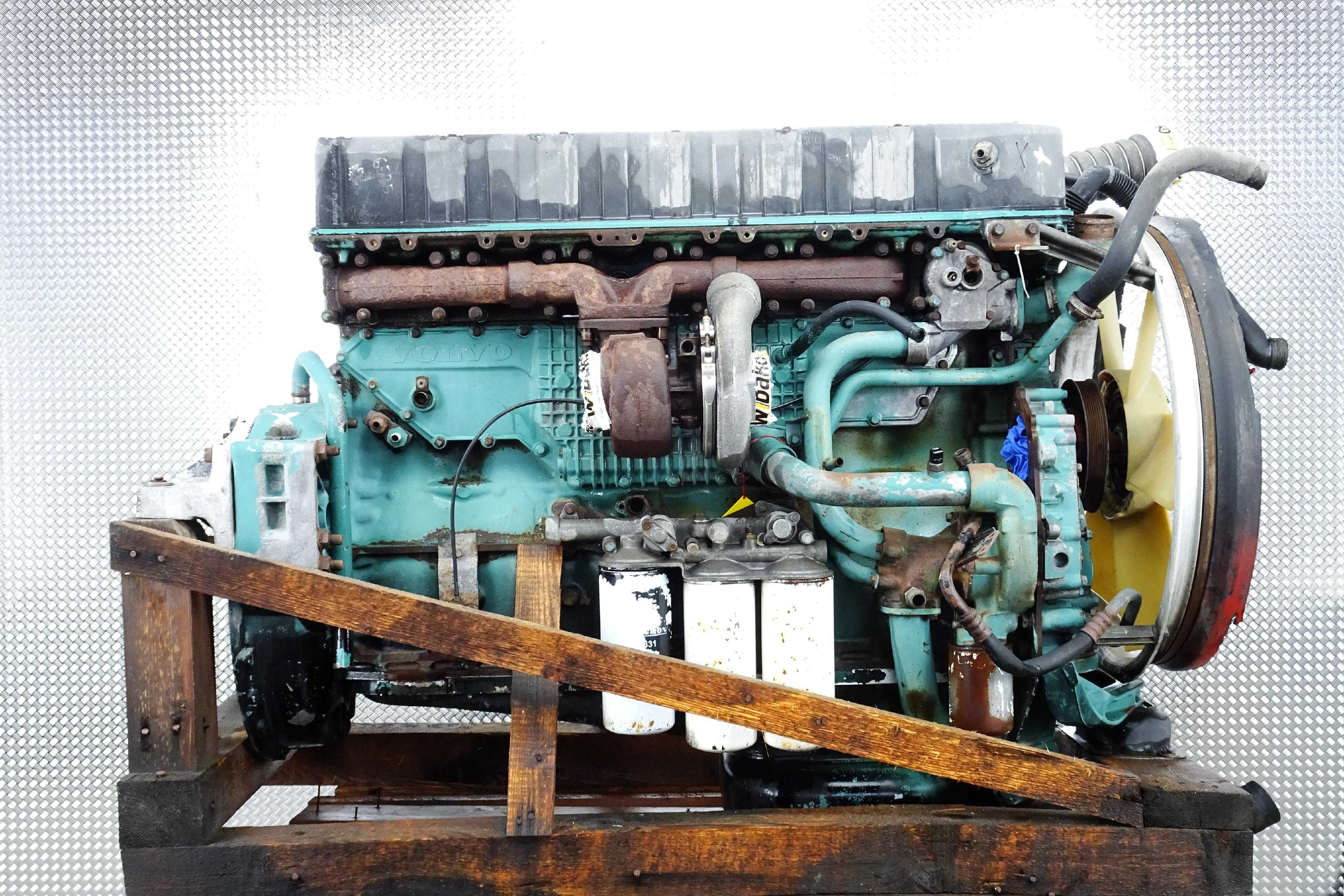 Silnik spalinowy - Volvo D12A