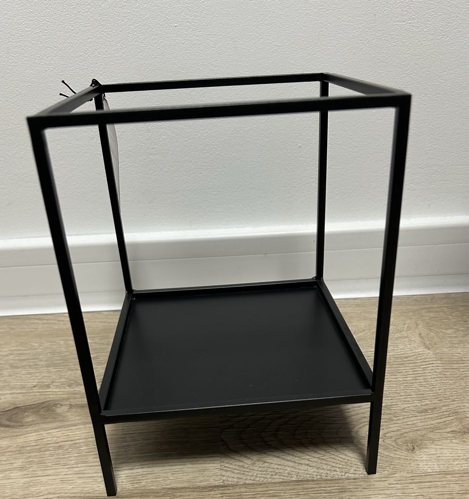 Duka Stojak Dekoracyjny  Duka -Lada  Wymiar 15X15X20cm