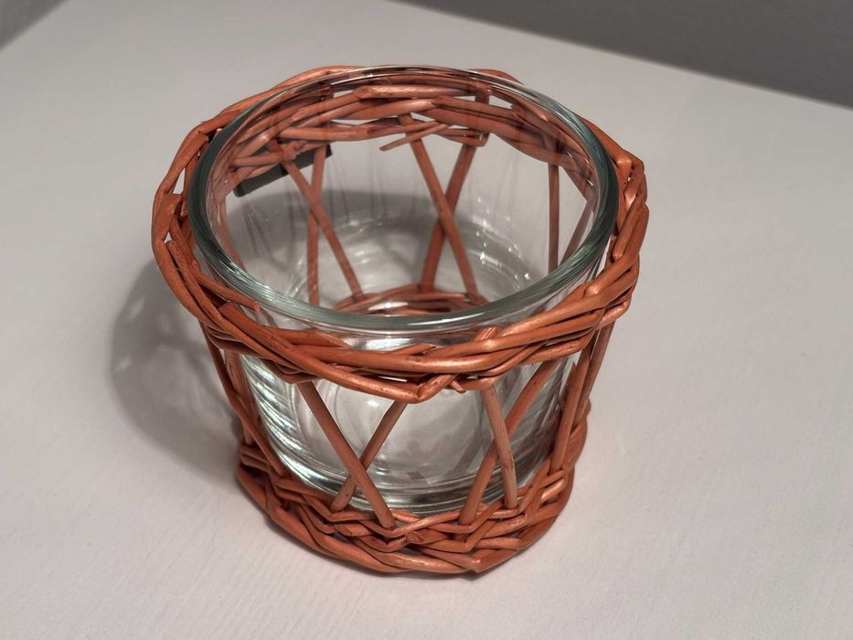 NOWA Osłonka na świeczkę/tealight w wiklinowej osłonce