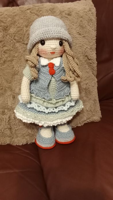 Boneca artesanal em crochet