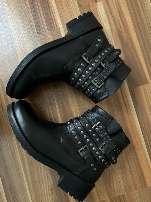 Ботинки демисезонные