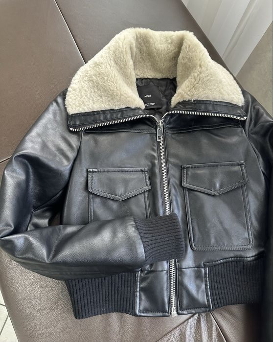 Дублянка бомбер Mango