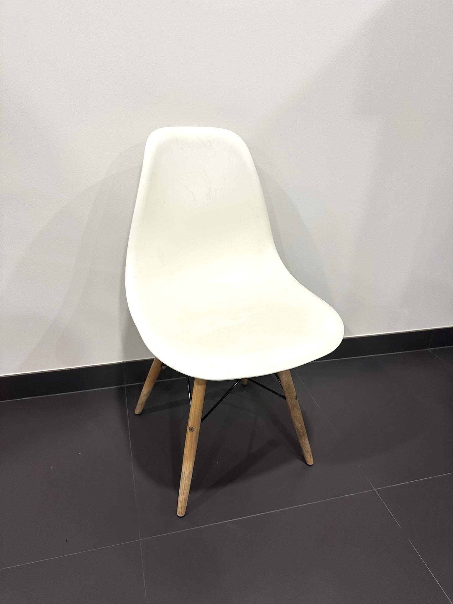 Cadeira Branca para Restaurante