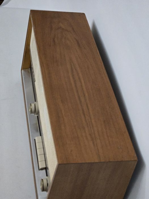 Rádio antigo reparado Neckermann