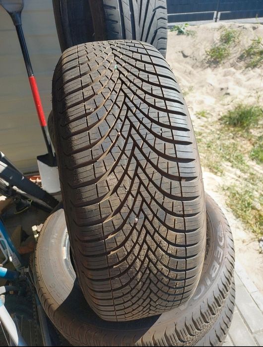 Dębica Navigator3 205/55R16 Wielosezonow/Całoroczne