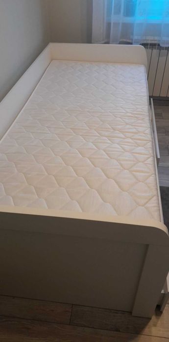 Łózko, leżanka z szufladami IKEA +materac BRIMNES