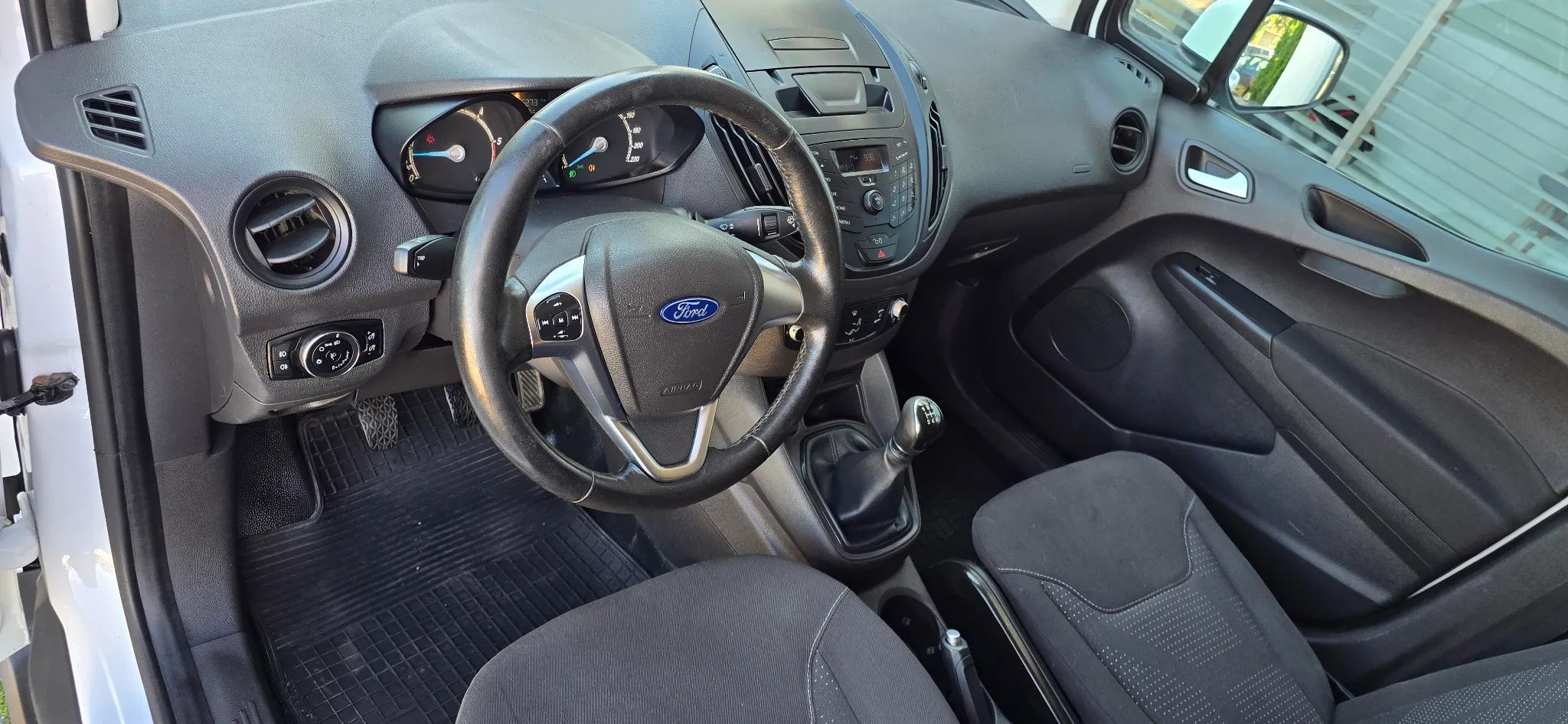 Ford Transit Courier Courier 1.5 TDCI 75KM z Niemiec Zarejestrowany Klima 4,5l/100km