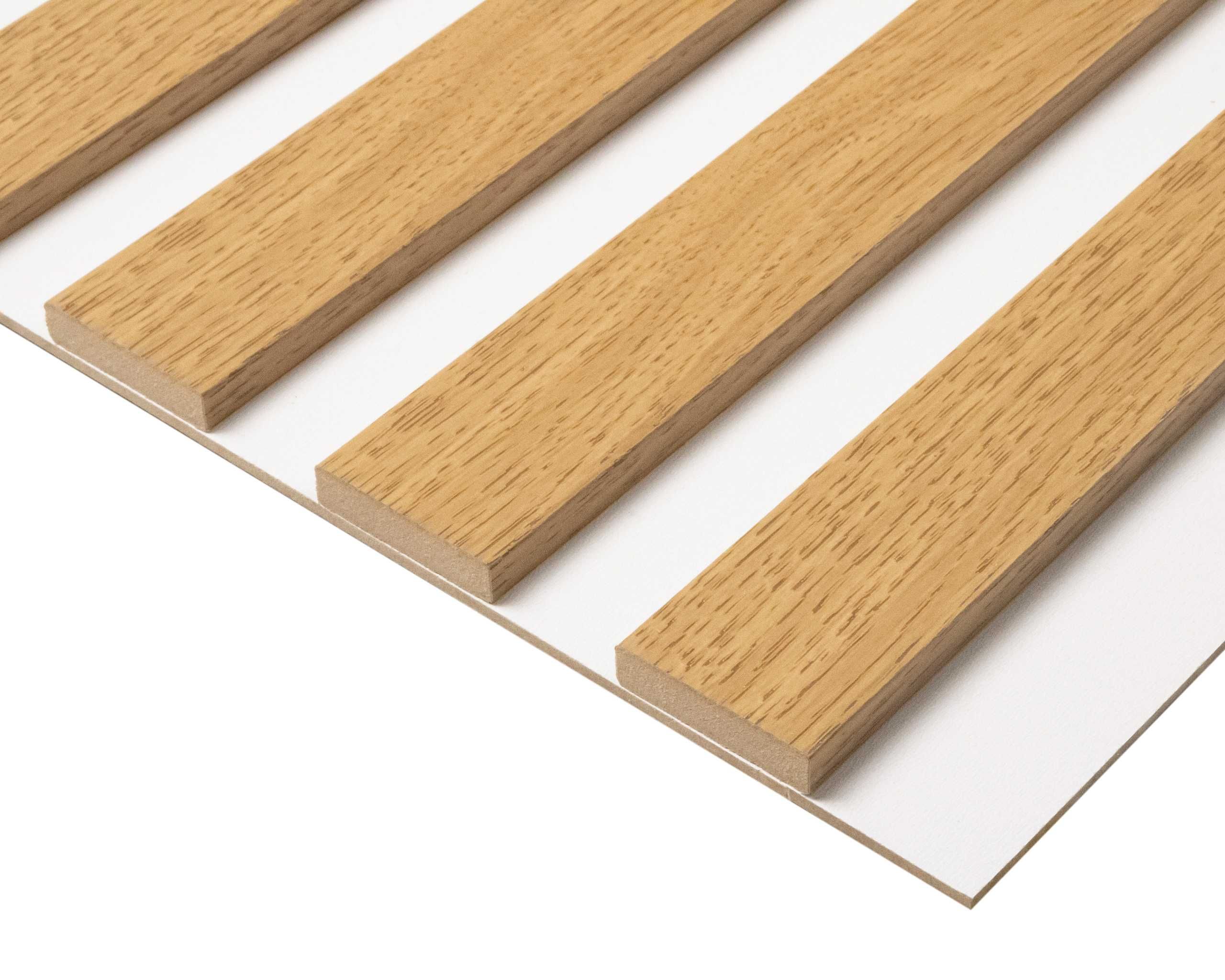 Lamele ścienne na białej płycie HDF - 275 cm x 59,5 cm - Dąb i inne