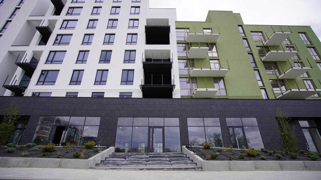 Продаж комерційного приміщення 184,8 м2 у LUX GALLERY на вул Пасічна