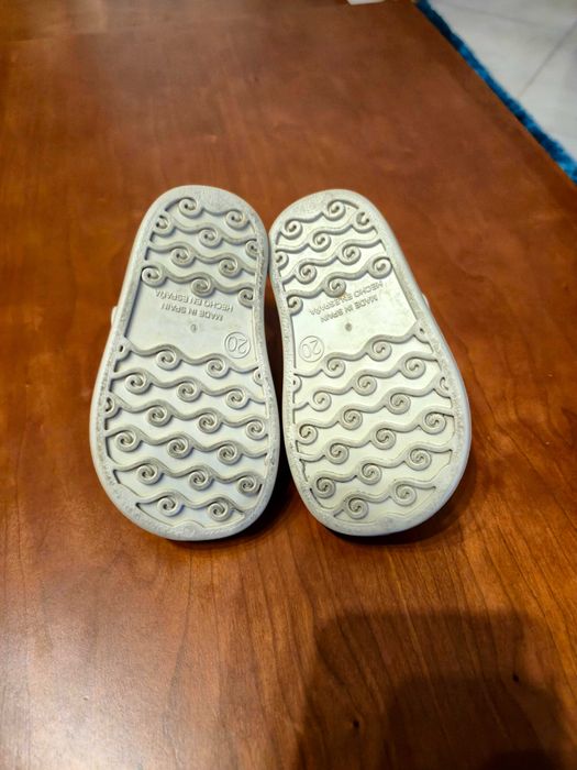 Sandálias Igor tamanho 20