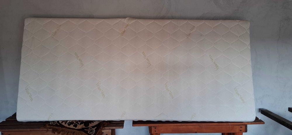 Materac piankowy 90x200
