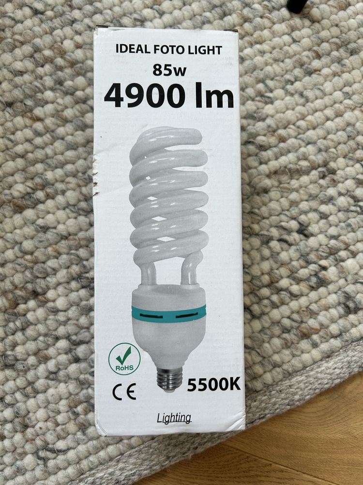 Statyw plus lampa studyjna żarówka