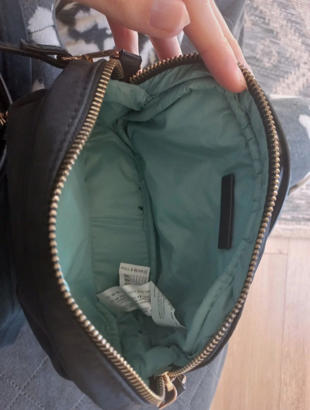 Mała czarna torebka torba na ramię pull and bear