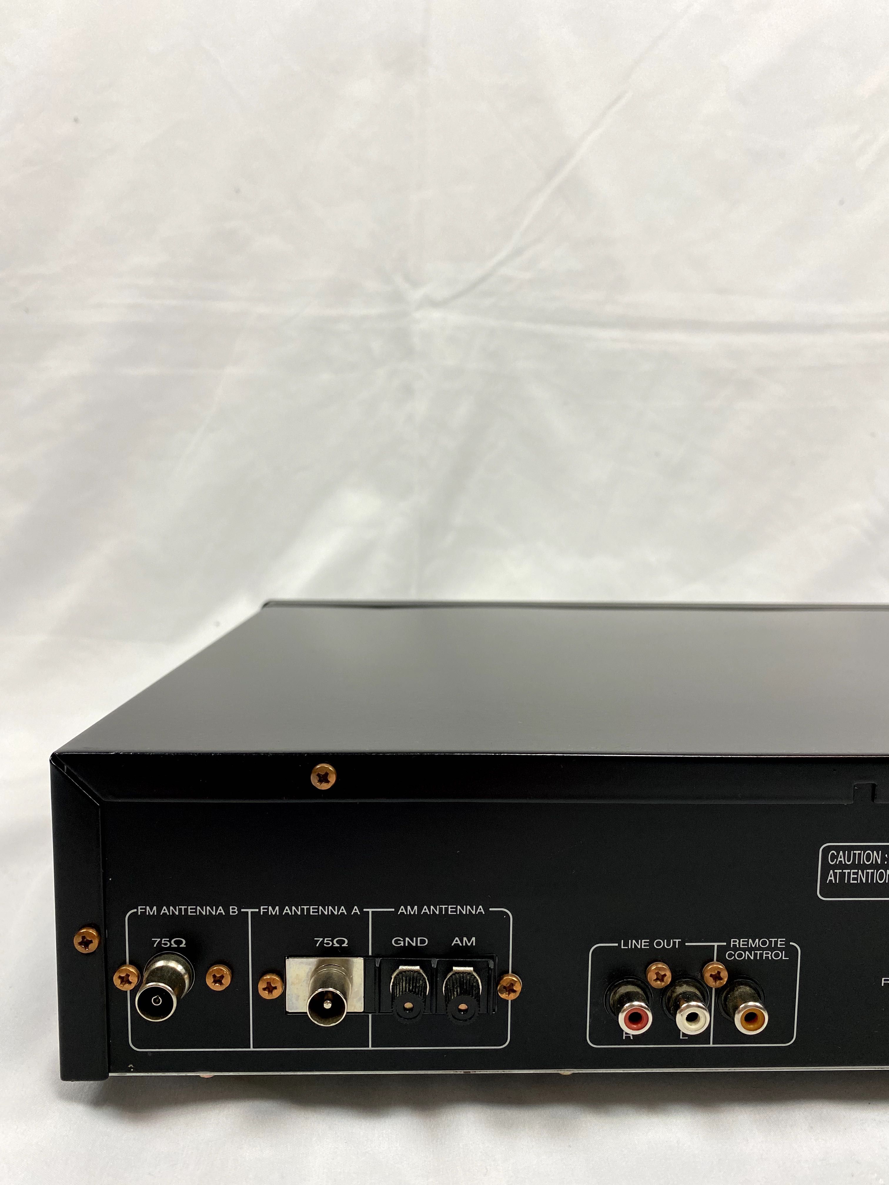 Tuner stereo Marantz ST6000/N1B