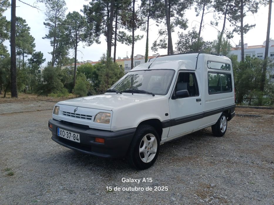 RENAULT EXPRESS 1.2 GASOLINA 5 lugares impecavel