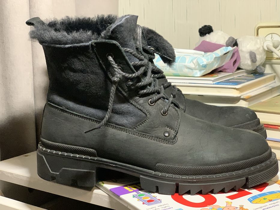 Продам Ботинки Carlo Pazolini