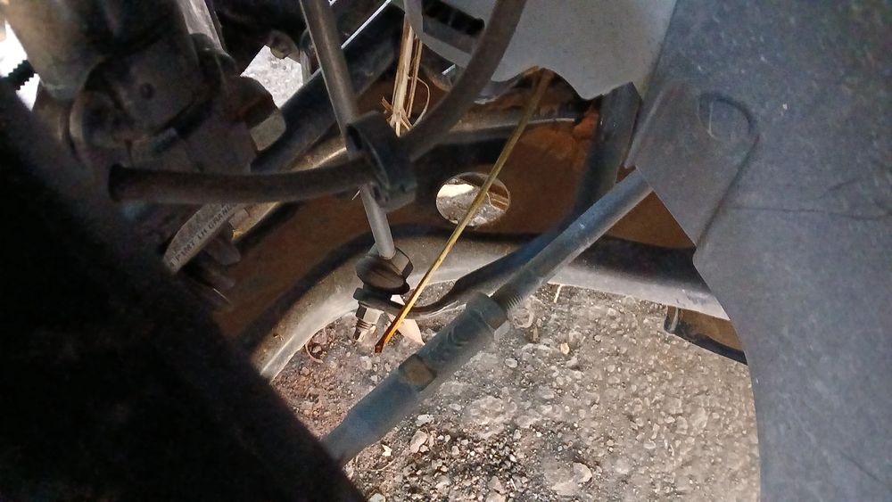 Braço de suspensão frente esquerdo CITROËN C3 Aircross II Van (2C_, 2R