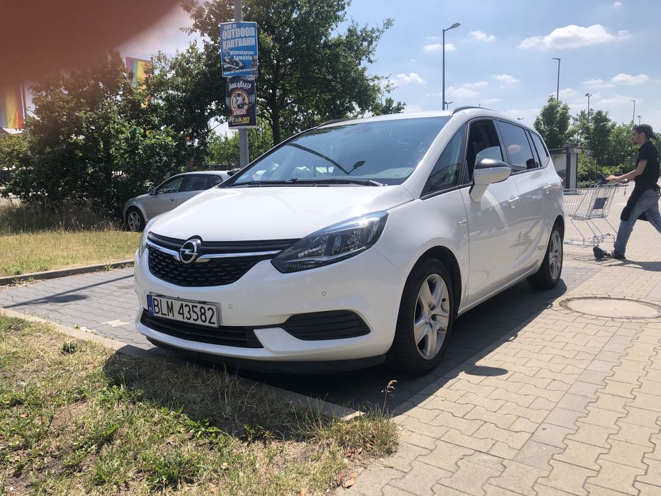 Opel Zafira 7 osobowa 2017rok