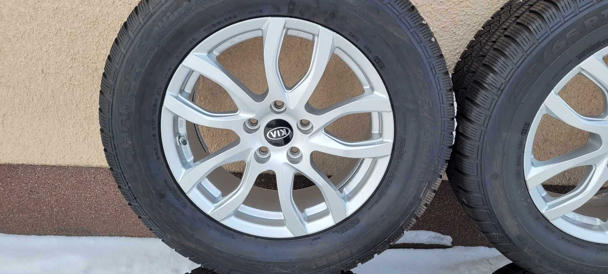 Alufelgi KIA 5X114,3 z oponami 235/65 R17 zima czujniki