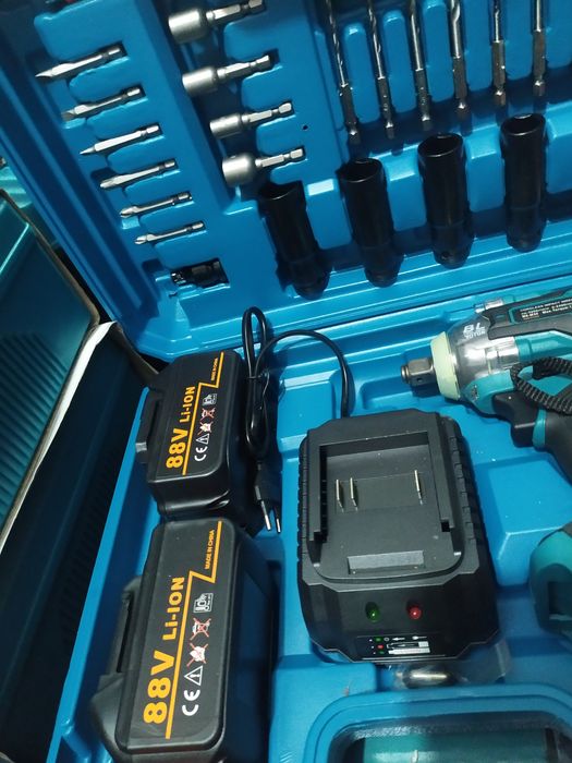 Máquina de impacto motor brushless 2 baterias 88v 3200rpm 1280n