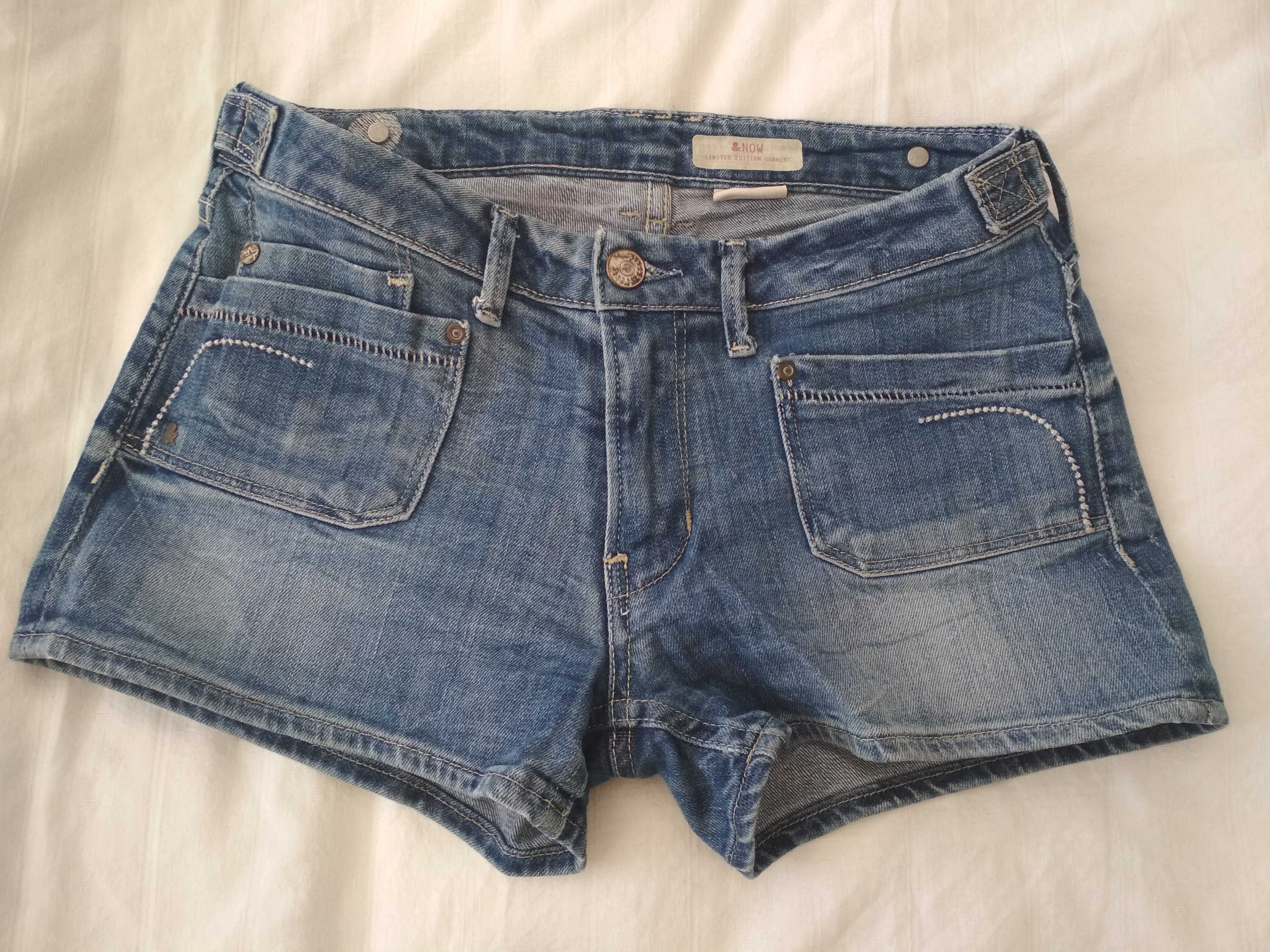 Krótkie spodenki jeansowe 165