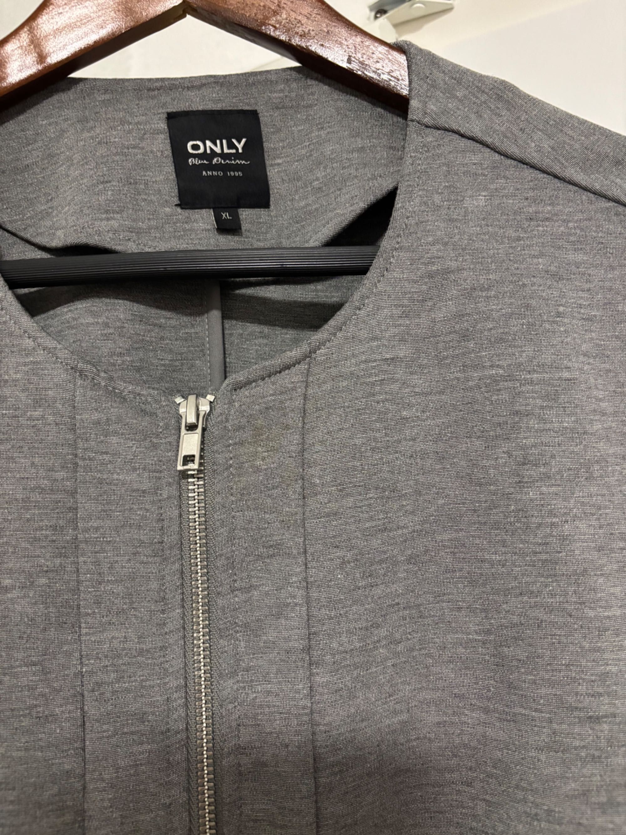 Szary żakiet Only XL