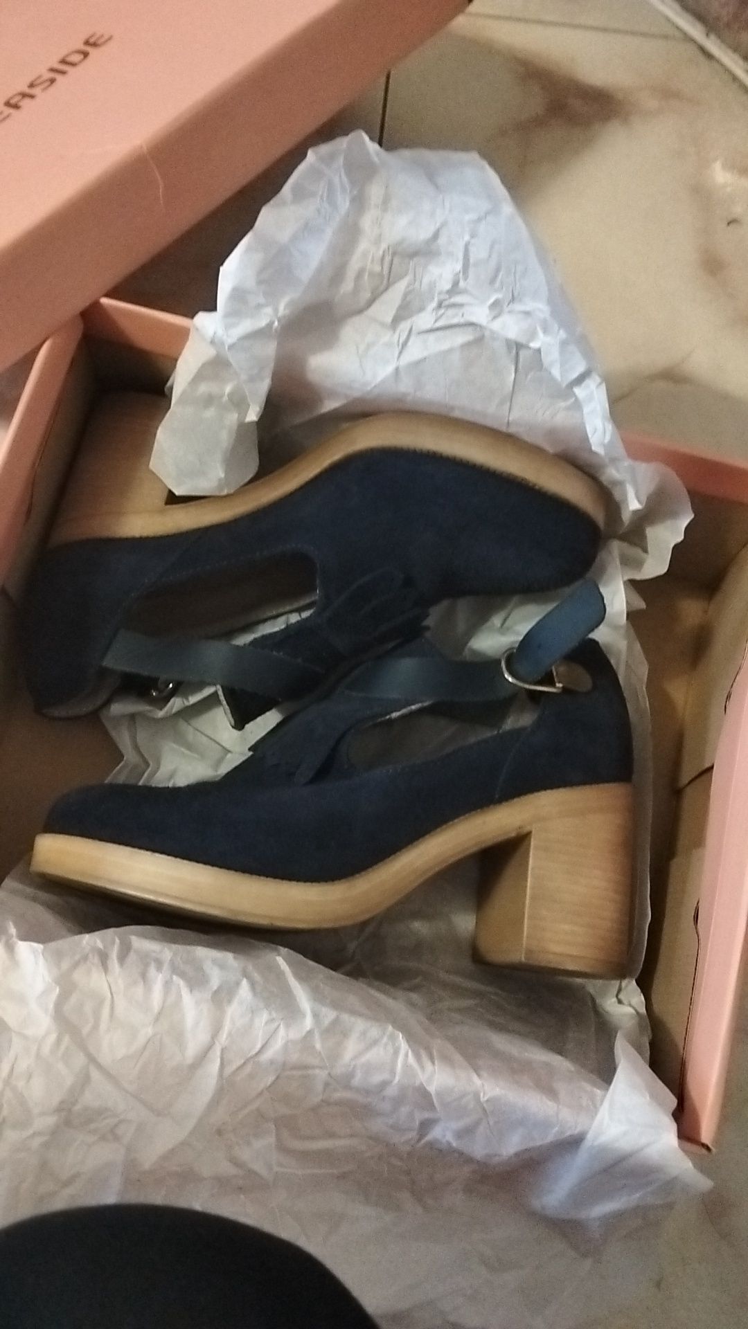 Sapatos de salto alto