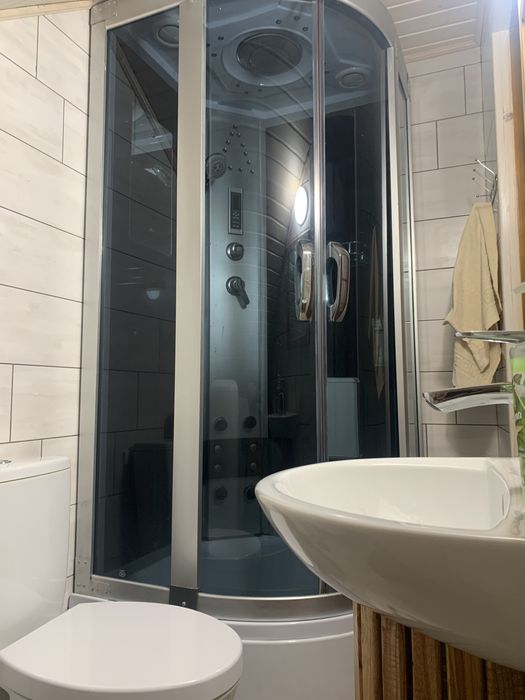 Здається квартира Центр ЯремчЕ житло кімнати номери будинок