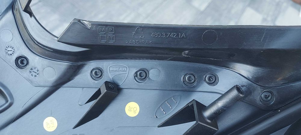 Czasza czacha owiewka osłona Ducati Multistrada 1200