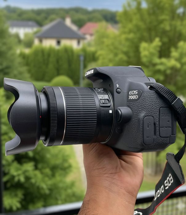 Canon Eos 700D + 18-55mm + bolsa