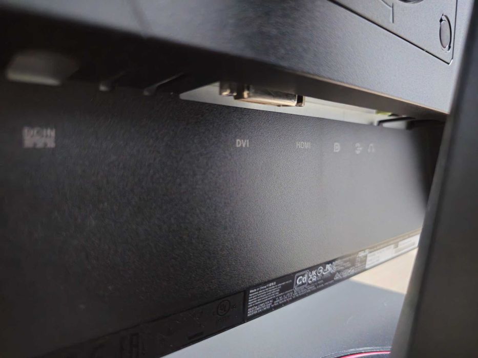 Monitor para Venda - ASUS VG248QG - 24”