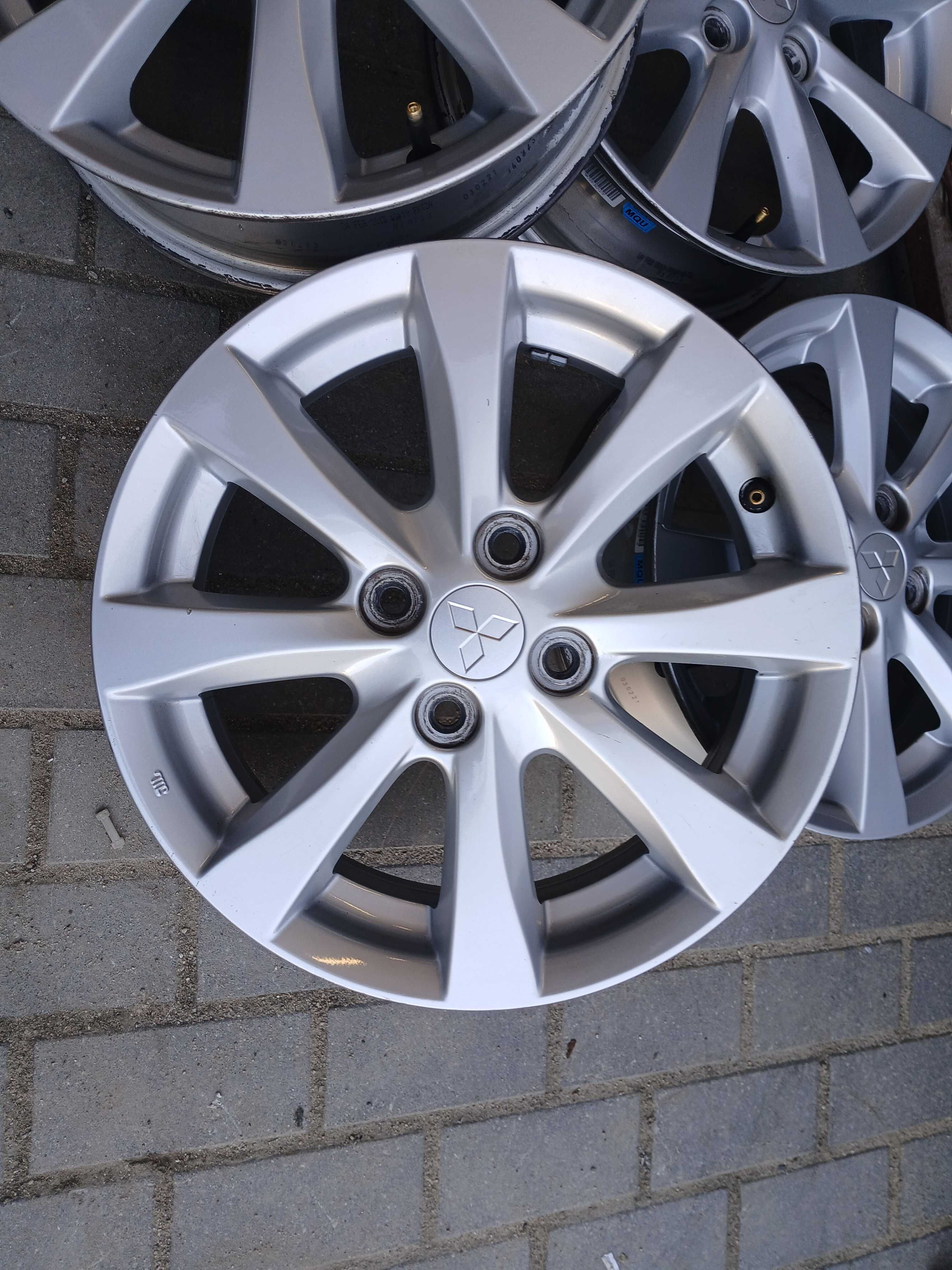 4x felgi 15 4x100 Mitsubishi Colt Toyota Yaris Kia Picanto Rio Stonic
