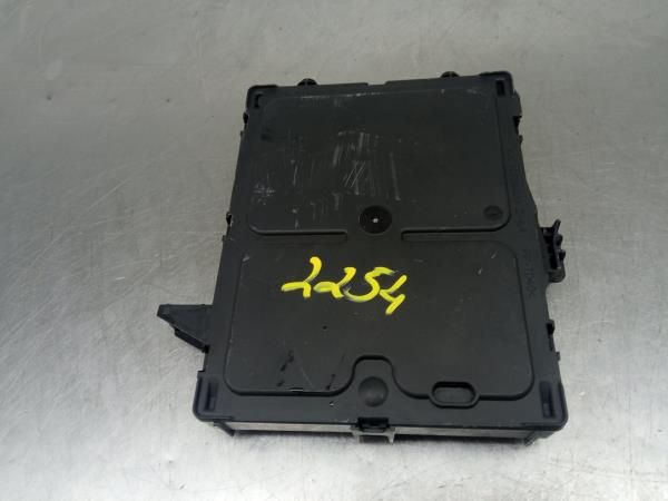 Módulo confort RENAULT Megane IV (B9A/M_)