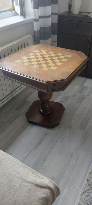 Stolik szachowy antyk